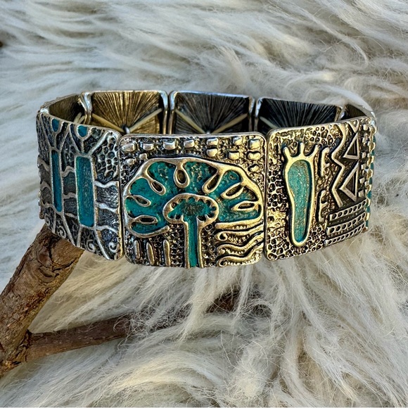 Vintage ๐ค Boho Silver Tone & Turquoise Stretch Bracelet Square Tribal Beachy - Picture 1 of 8